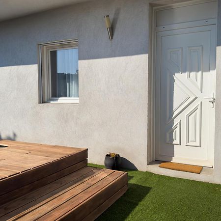 Ste Marguerite Elegant T2 Avec Terrasse Appartement Marseilles Buitenkant foto